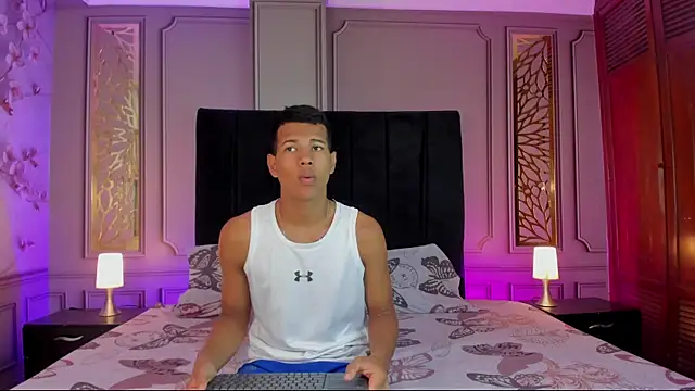 KingStark  online show from 10/22/25, 11:21