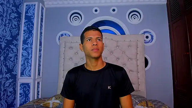 KingStark  online show from 10/30/25, 11:22