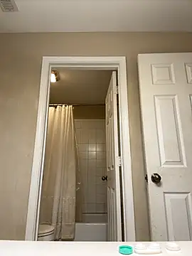 Snapshot of KeYBuMp323 chatting on 09/13/25, 02:17 KeYBuMp323 online show from 09/13/25, 02:17