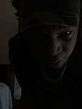 Snapshot of KeYBuMp323 chatting on 11/15/25, 03:08 KeYBuMp323 online show from 11/15/25, 03:08