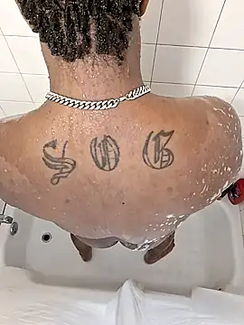 Snapshot of KeYBuMp323 chatting on 11/19/25, 03:06 KeYBuMp323 online show from 11/19/25, 03:06