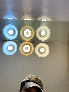 Snapshot of KeYBuMp323 chatting on 12/04/25, 03:21 KeYBuMp323 online show from 12/04/25, 03:21