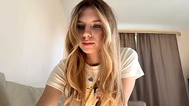 FruityXo online show from 10/13/25, 11:54