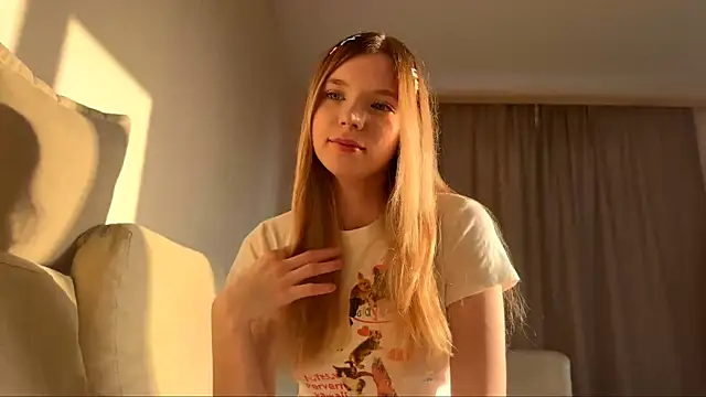 FruityXo online show from 11/07/25, 12:49