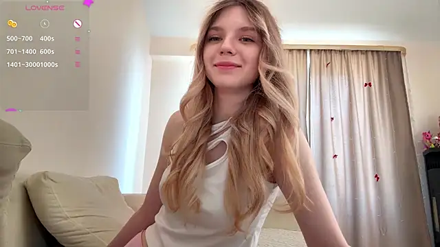 Snapshot of FruityXo chatting on 07/25/26, 01:19 FruityXo online show from 07/25/26, 01:19