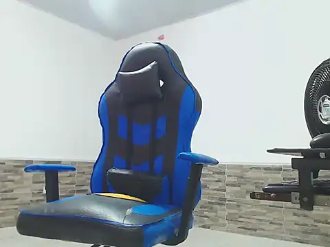 Snapshot of mister_cum1999 chatting on 10/10/25, 01:59 mister cum1999 online show from 10/10/25, 01:59