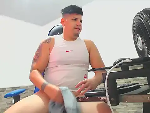 Snapshot of mister_cum1999 chatting on 02/03/26, 09:31 mister cum1999 online show from 02/03/26, 09:31