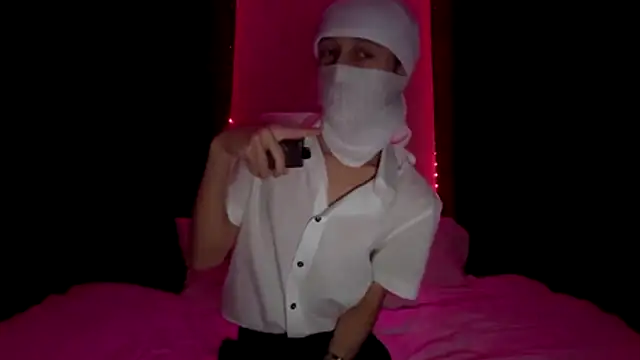 holydirt luxeno1 online show from 12/18/25, 02:12