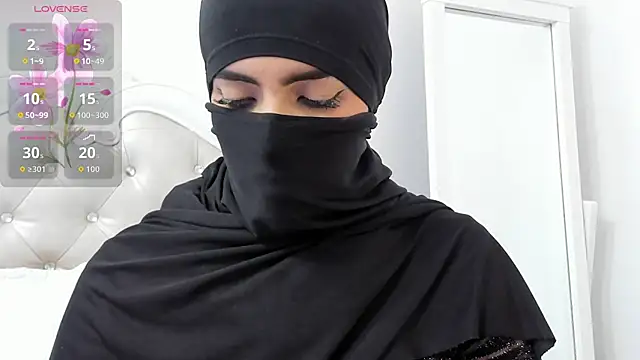 Snapshot of Jasmin_hamdan chatting on 03/26/26, 10:59 Jasmin hamdan online show from 03/26/26, 10:59