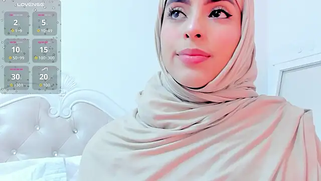 Snapshot of Jasmin_hamdan chatting on 04/07/26, 07:36 Jasmin hamdan online show from 04/07/26, 07:36
