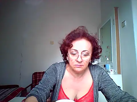 Julia54391 online show from 09/16/25, 06:58