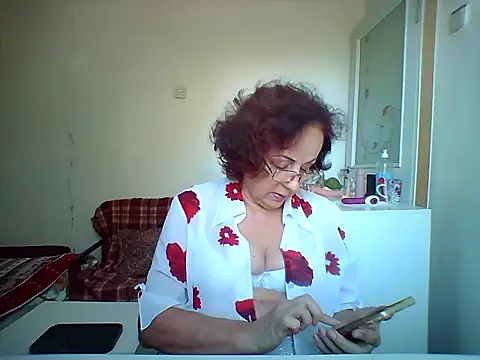 Julia54391 online show from 09/20/25, 08:26