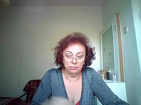 Julia54391 online show from 09/27/25, 09:03
