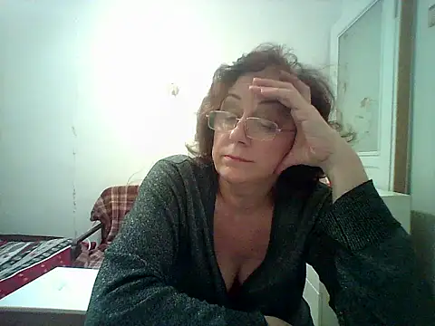 Julia54391 online show from 09/30/25, 07:30