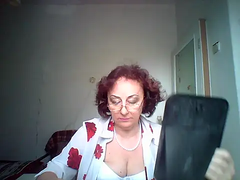 Julia54391 online show from 10/10/25, 08:35