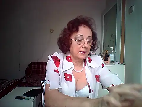 Julia54391 online show from 10/19/25, 08:26