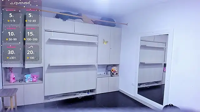 LilyWhitney online show from 01/18/26, 04:05