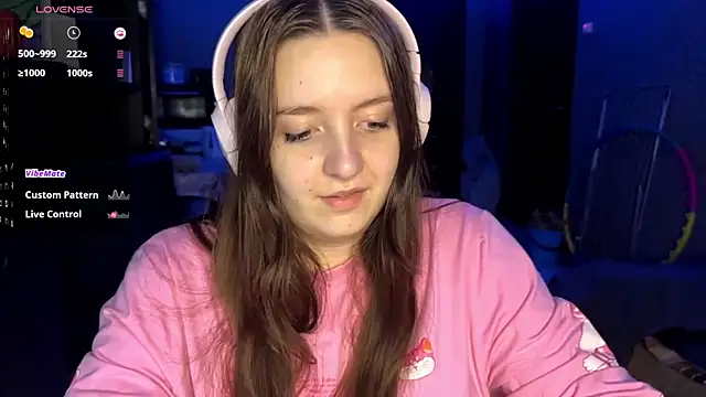 LauretteRagar online show from 09/24/25, 05:16