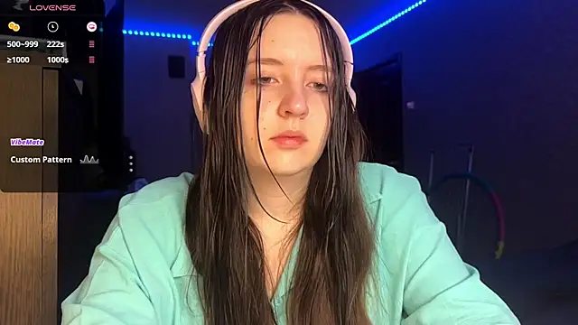 LauretteRagar online show from 10/02/25, 05:09