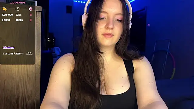 LauretteRagar online show from 10/07/25, 06:38