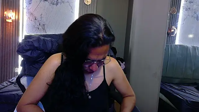 Vanessa 7  online show from 03/09/26, 07:51