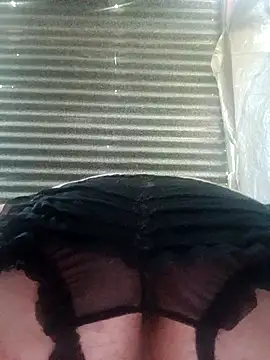 Snapshot of Canuseemeray chatting on 10/28/25, 03:25 Canuseemeray online show from 10/28/25, 03:25