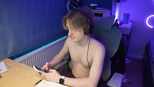 Snapshot of Serxyi chatting on 03/20/26, 01:16 Serxyi online show from 03/20/26, 01:16