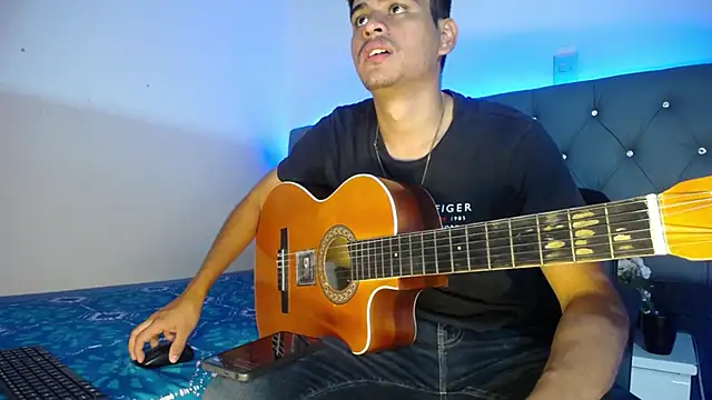 Charlie Cock  online show from 11/13/25, 04:00