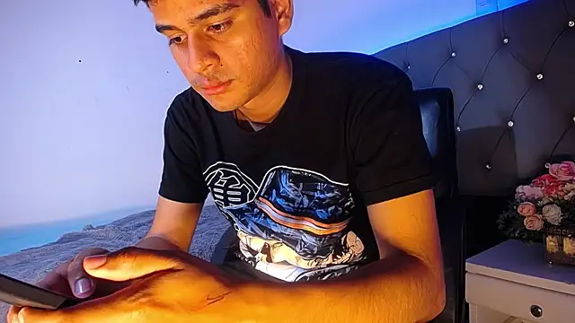 Charlie Cock  online show from 11/21/25, 04:00