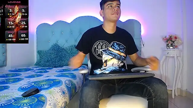 Charlie Cock  online show from 12/17/25, 03:56