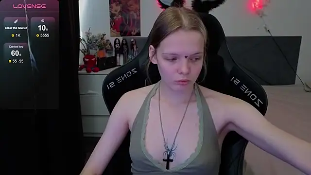 Luna Navy online show from 09/12/25, 09:42