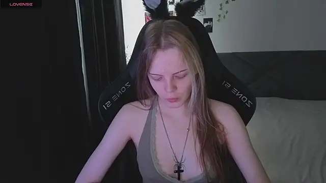 Luna Navy online show from 11/23/25, 08:25