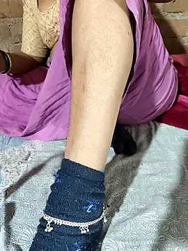 Snapshot of POOJACOUPLE chatting on 01/12/26, 06:46 POOJACOUPLE online show from 01/12/26, 06:46