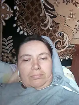 Snapshot of Romashka33011 chatting on 10/29/25, 11:23 Romashka33011 online show from 10/29/25, 11:23