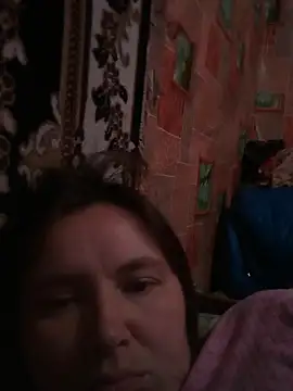 Snapshot of Romashka33011 chatting on 11/01/25, 06:10 Romashka33011 online show from 11/01/25, 06:10