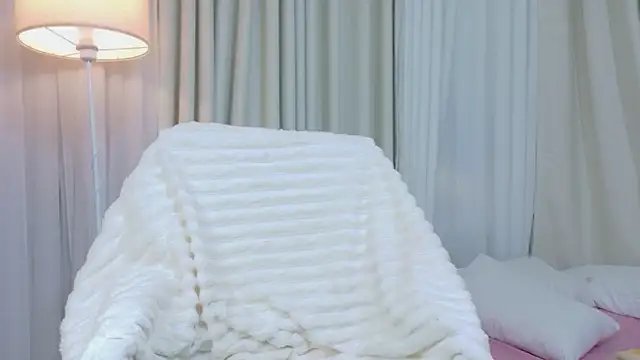 Vessi-babe online show from 03/11/26, 08:04