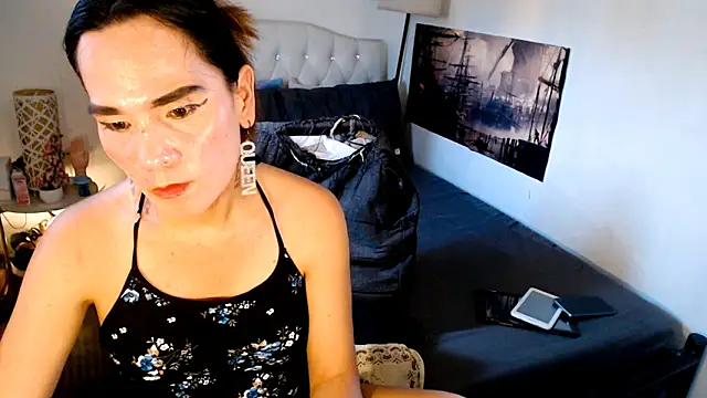 Snapshot of NinaDOM4CUM chatting on 05/15/26, 11:12 NinaDOM4CUM online show from 05/15/26, 11:12