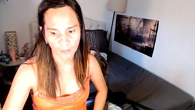 Snapshot of NinaDOM4CUM chatting on 06/05/26, 11:43 NinaDOM4CUM online show from 06/05/26, 11:43