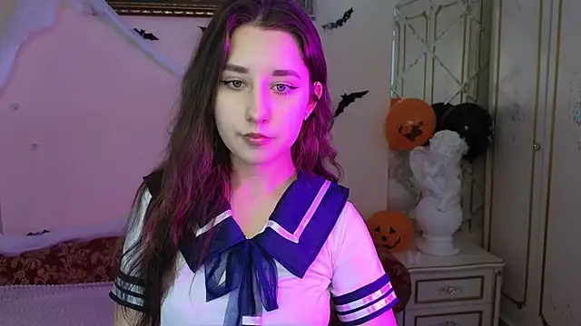 Snapshot of Eva_Maller chatting on 10/21/25, 04:35 Eva Maller online show from 10/21/25, 04:35