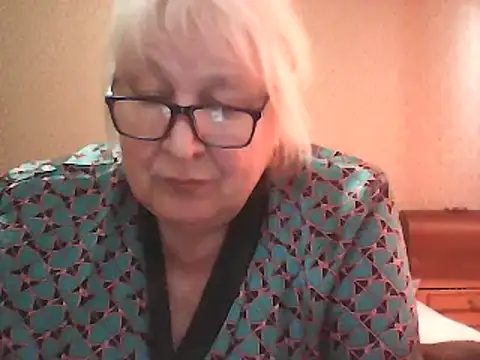 Alexia64231 online show from 10/07/25, 05:26