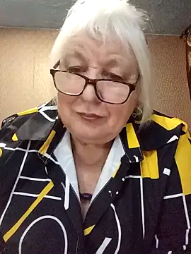 Alexia64231 online show from 11/12/25, 03:18