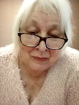 Alexia64231 online show from 11/27/25, 12:18