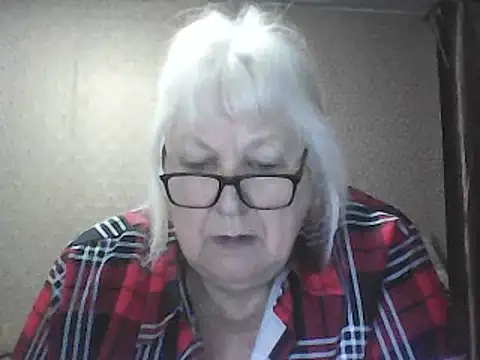 Alexia64231 online show from 04/14/26, 02:50