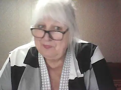 Alexia64231 online show from 04/24/26, 02:08