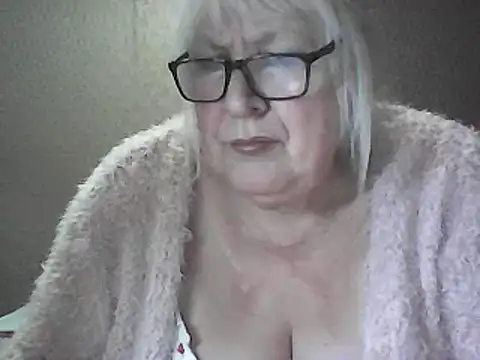 Alexia64231 online show from 04/27/26, 02:53