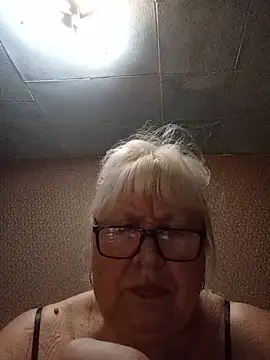 Snapshot of Alexia64231 chatting on 07/09/26, 01:53 Alexia64231 online show from 07/09/26, 01:53