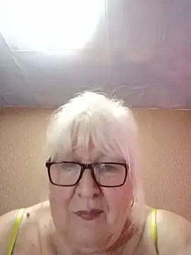Snapshot of Alexia64231 chatting on 07/15/26, 12:54 Alexia64231 online show from 07/15/26, 12:54