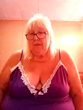 Snapshot of Alexia64231 chatting on 07/19/26, 03:21 Alexia64231 online show from 07/19/26, 03:21