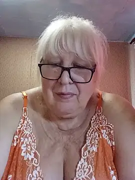 Snapshot of Alexia64231 chatting on 07/29/26, 10:13 Alexia64231 online show from 07/29/26, 10:13