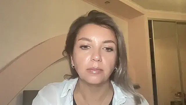 Snapshot of Beautysoul_ chatting on 09/17/25, 03:46 Beautysoul  online show from 09/17/25, 03:46